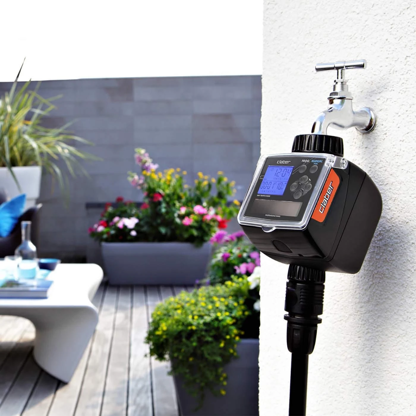 Claber Tempo Hybrid Solar Water Timer - 8487 3 Claber Tempo Hybrid Solar Water Timer - 8487 - Image 3