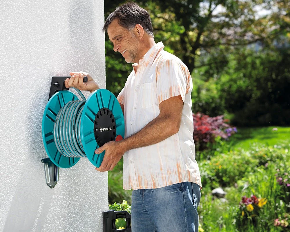 Gardena Classic Wall-Mounted Hose Reel W/ Hose Guide - 2650 6 Gardena Classic Wall-Mounted Hose Reel W/ Hose Guide - 2650 - Image 6