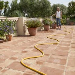 Hozelock Superhoze 30m Expanding Hose - 8230 -Silverlines Store hozelock hose hozelock superhoze 30m expanding hose 8230 31940631330982