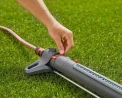 Gardena Aquazoom L 350 M² Oscillating Sprinkler - 18714 -Silverlines Store lawn sprinklers gardena aquazoom l 350 m oscillating sprinkler 18714 35441623236774