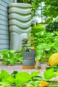 Hozelock FlowMax 2200 Water Butt Pump - 7612 -Silverlines Store water butt pumps low pressure hozelock flowmax 2200 water butt pump 7612 33596919480486